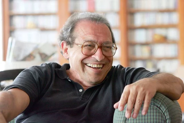 Ruy Castro discute amor, saudades e prazeres em A Arte de Querer Bem