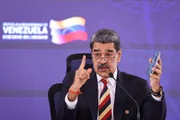 Maduro pede paz ao Papa em meio à tensão com os EUA: "Tenho grande fé" Maduro pede paz ao Papa em meio à tensão com os EUA: "Tenho grande fé"