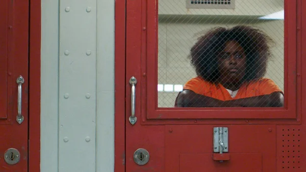 6ª temporada de Orange is The New Black tem dramas e novas prisões