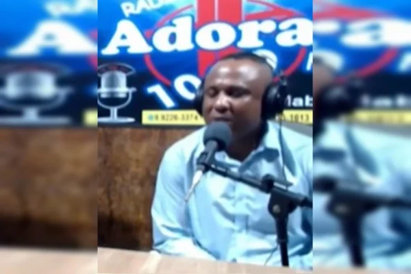 Ouça pregação de pastor que obriga empresários a comprar água do CV