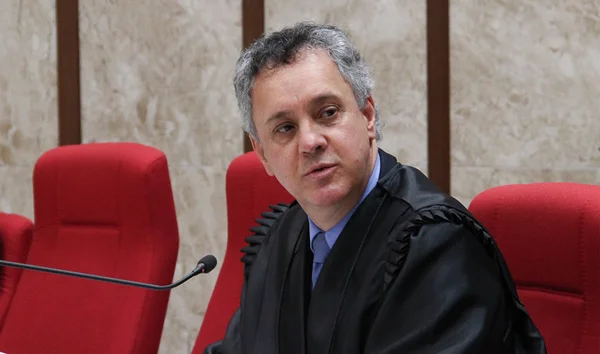 Sítio de Atibaia: relator rejeita se declarar impedido de julgar Lula