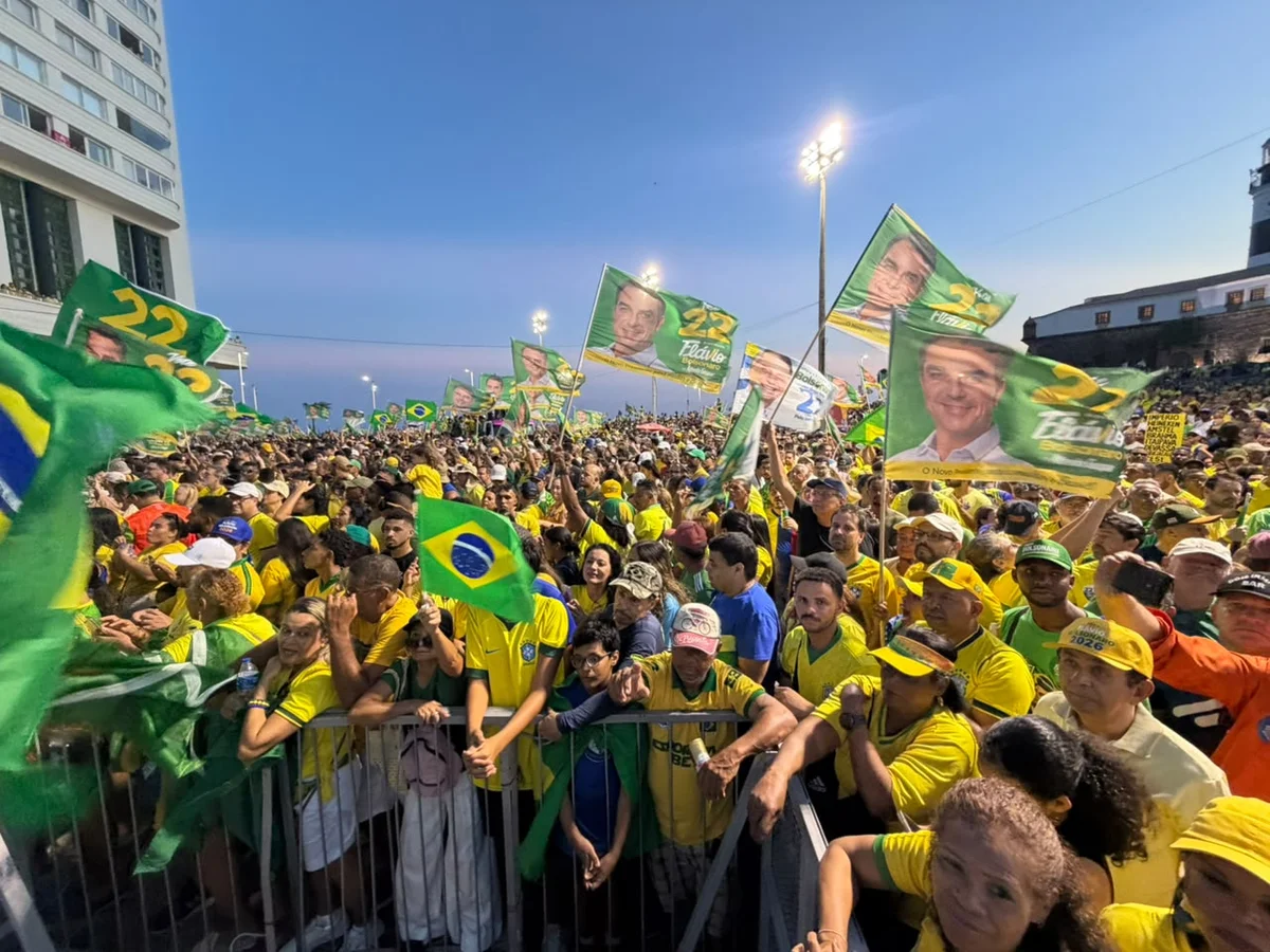 Em um trio elétrico, o candidato estava acompanhado de aliados, entre eles o ex-prefeito ACM Neto (União Brasil) Em um trio elétrico, o candidato estava acompanhado de aliados, entre eles o ex-prefeito ACM Neto (União Brasil)