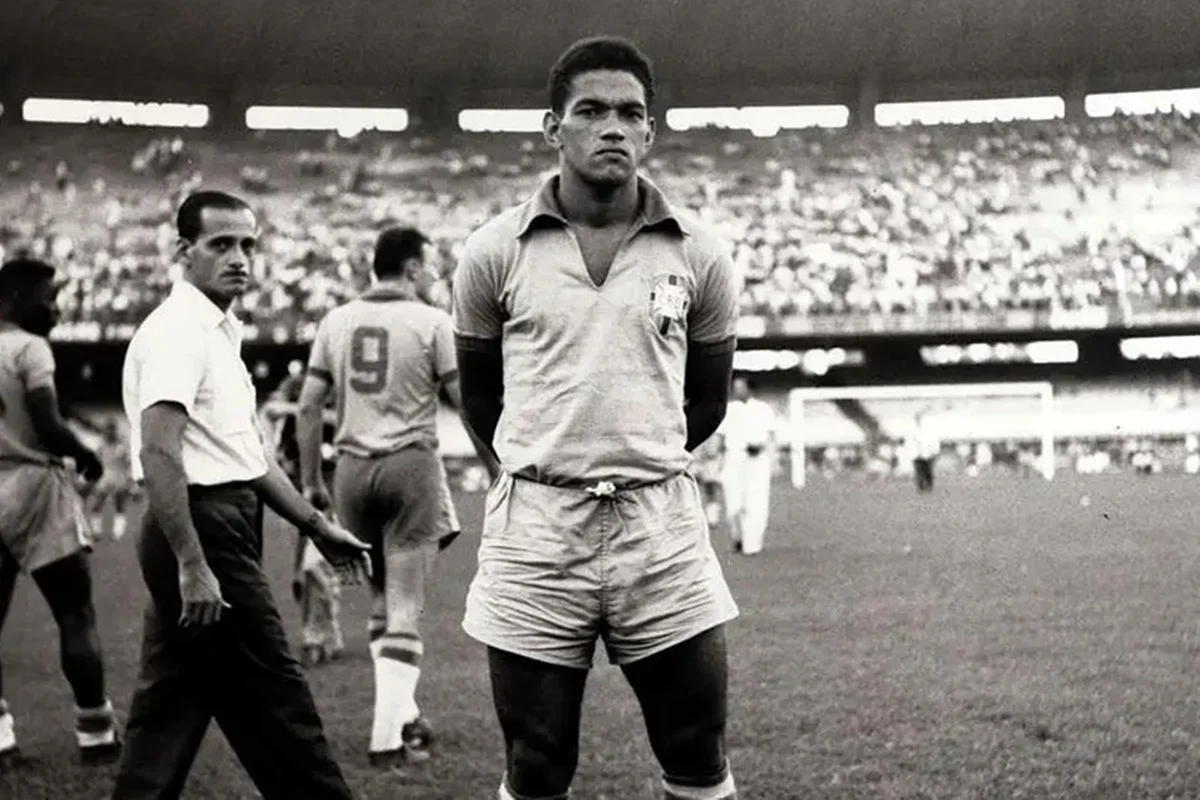 Garrincha é considerado o melhor driblador da história do futebol Garrincha é considerado o melhor driblador da história do futebol