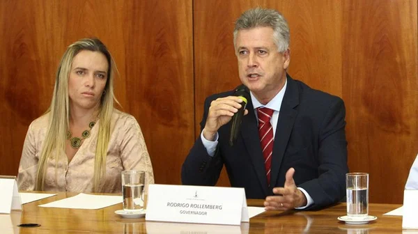 Celina sobe o tom contra Rollemberg. CPI da Saúde marca nova reunião