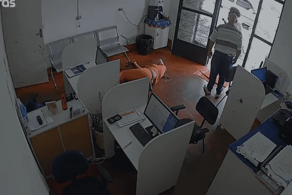 O caso ocorreu na manhã desta quinta (17/9). Algum tempo depois, o culpado procurou a GCM e confessou o crime por ligação