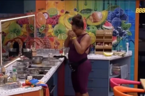 “Dói muito”, diz Solange Couto ao passar mal no BBB26