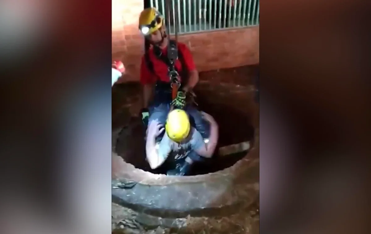 O menino teve arranhões no rosto, braço e pé, mas passa bem O menino teve arranhões no rosto, braço e pé, mas passa bem