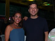 Ravena Valença, ex-funcionária do deputado Alfredo Gaspar (PL-AL) e atual vice-prefeita de São José da Laje, ao lado do marido e funcionário do parlamentar, Paulo Henrique Caldeira Silva. Ravena Valença, ex-funcionária do deputado Alfredo Gaspar (PL-AL) e atual vice-prefeita de São José da Laje, ao lado do marido e funcionário do parlamentar, Paulo Henrique Caldeira Silva.