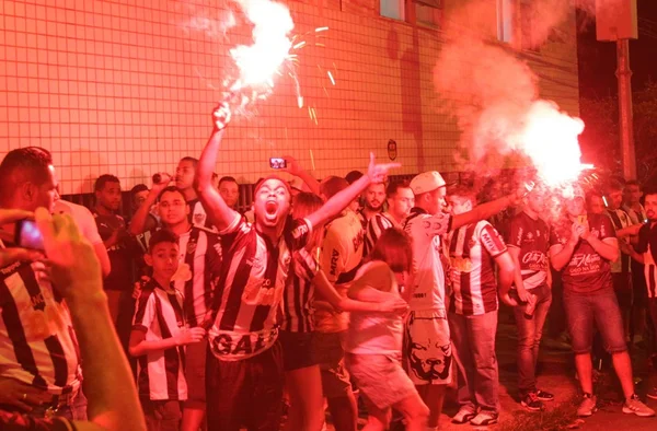 Atlético-MG é denunciado por cantos homofóbicos que citam Bolsonaro