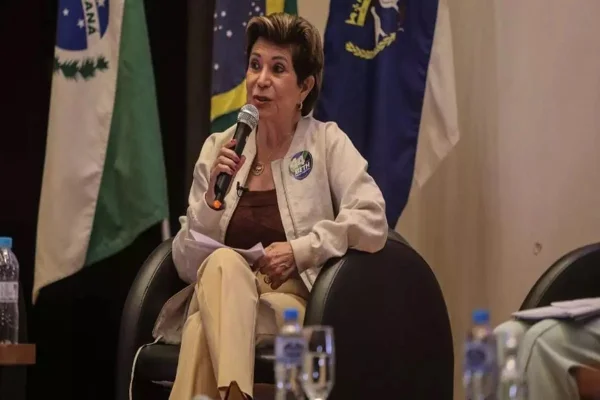 Imagem colorida, Elizabeth Schmidt - Metrópoles