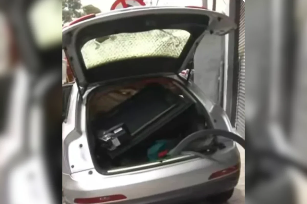 Motorista de 20 anos morre após bater carro em poste na zona norte - imagem 2 Motorista de 20 anos morre após bater carro em poste na zona norte - imagem 2