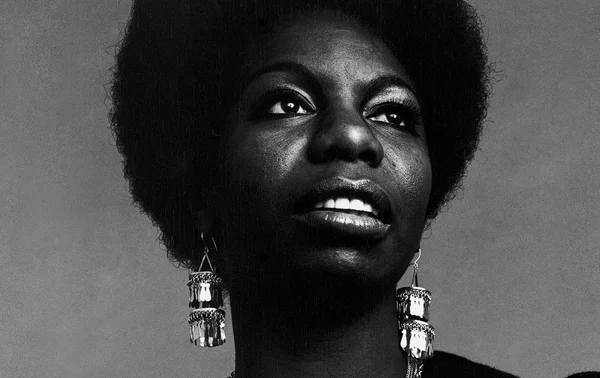 Nina Simone tem obra revisitada em novo CD