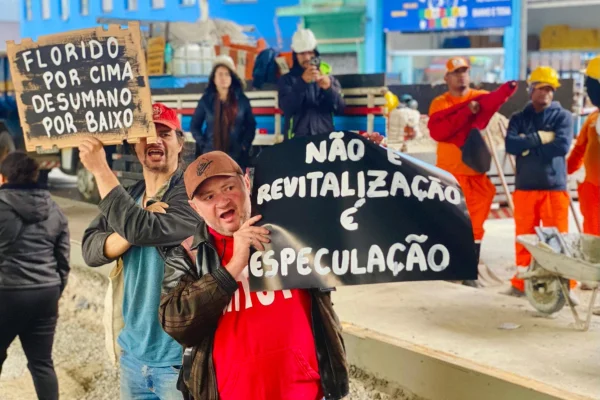 mtst ocupa minhocão protesto prefeitura de sp