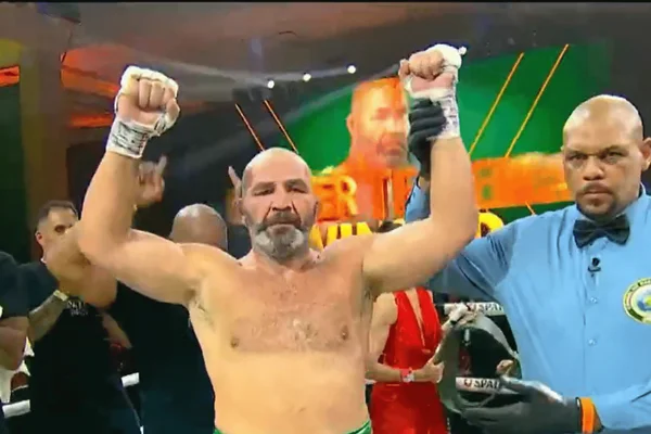 Glover Texeira vence Shogun no Spaten Fight Night