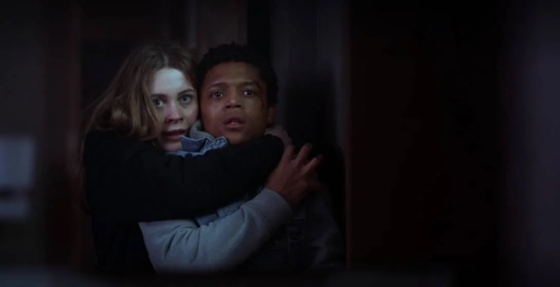 <b>Os Inocentes: 24 de agosto</b>. Um casal de adolescentes foge para ficar junto, mas seus dons extraordinários despertam forças poderosas que vão tentar separá-los para sempre <b>Os Inocentes: 24 de agosto</b>. Um casal de adolescentes foge para ficar junto, mas seus dons extraordinários despertam forças poderosas que vão tentar separá-los para sempre