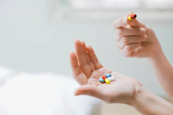 “Sai da jaula”: 6 suplementos mais populares e para que servem
