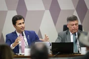 Deputado Duarte JR. e senador Carlos Viana na abertura da CPMI no INSS 