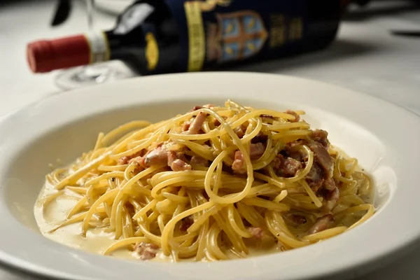 Italiano Trattoria Da Rosario aposta em pratos com pitada mediterrânea