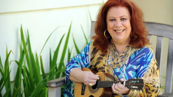 Artistas e personalidades lamentam a morte de Beth Carvalho