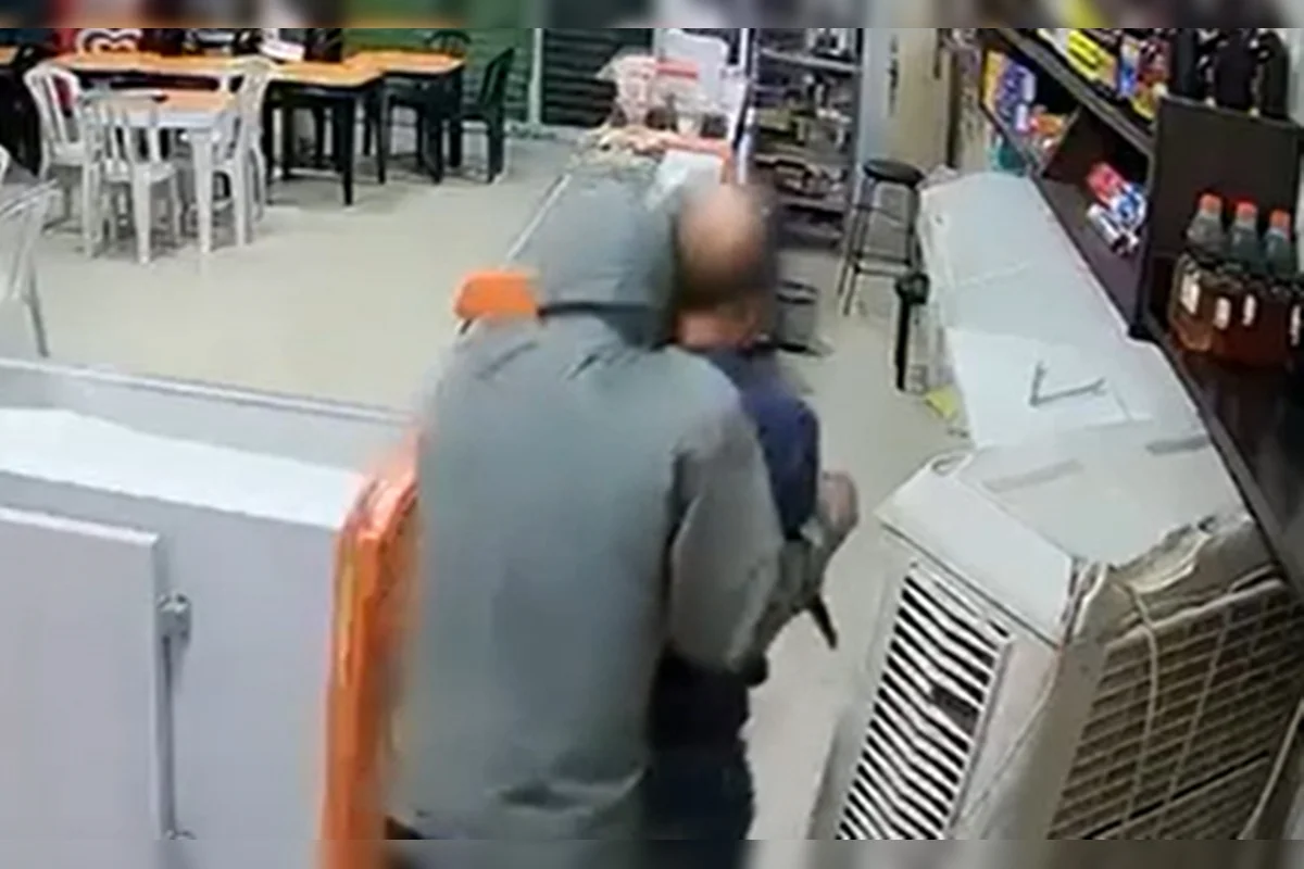 Ladrão aterroriza dono de loja com faca no pescoço durante assalto no DF