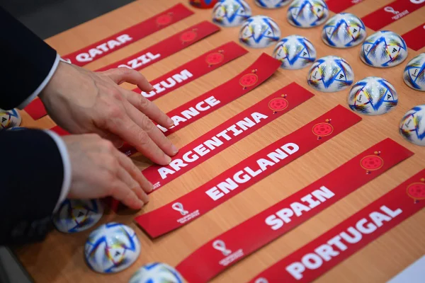 Fifa sorteia grupos da Copa do Mundo do Catar; confira onde assistir