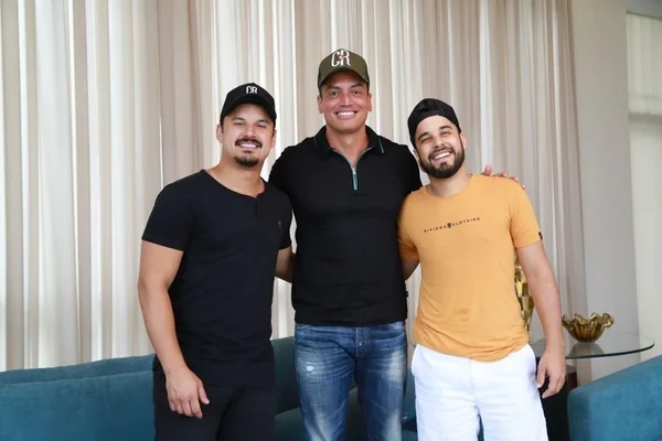 Clayton e Romário