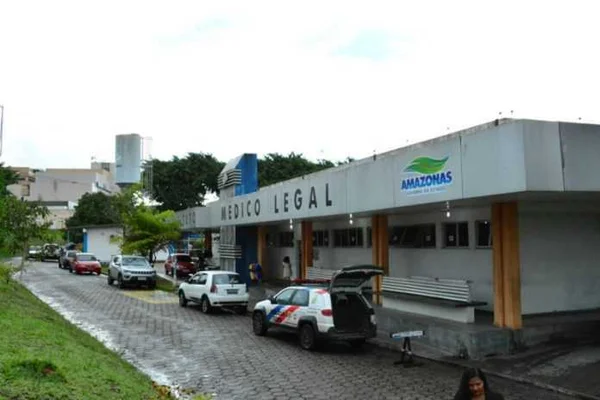 Preso foge algemado do IML antes do exame de corpo de delito