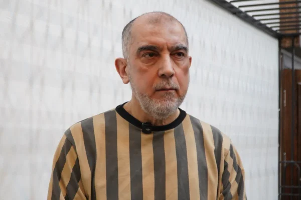 Quem é Atef Najib, oficial sírio condenado à morte com al-Assad