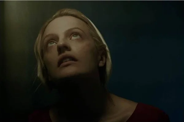 “Handmaid’s Tale é sobre sobrevivência de June”, diz criador da série