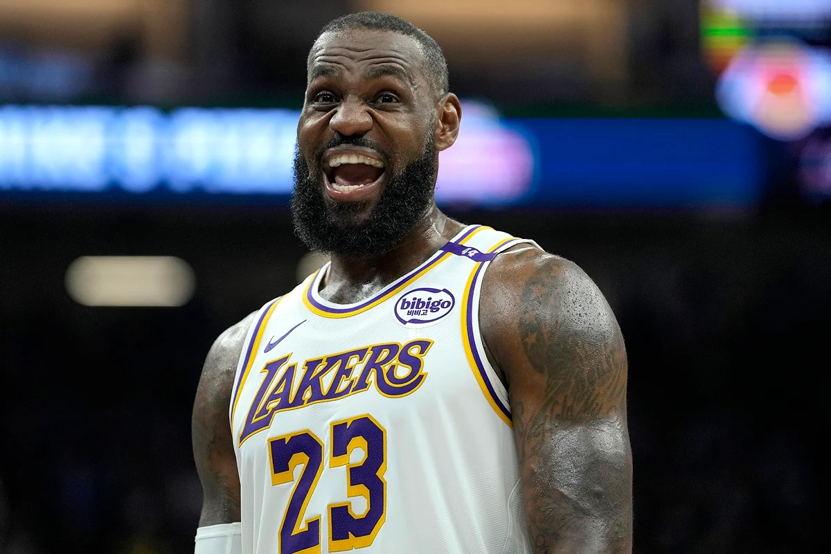 LeBron James está próximo de fechar com Philadelphia 76ers