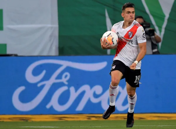 Rafael Borré perto do Palmeiras