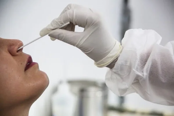 Saúde investiga 58 casos suspeitos de reinfecção por Covid-19 no país