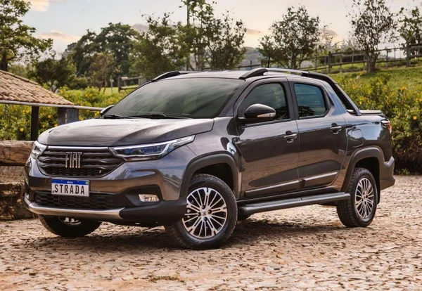 Nova Fiat Strada Ranch com transmissão automática custa R$ 116 mil