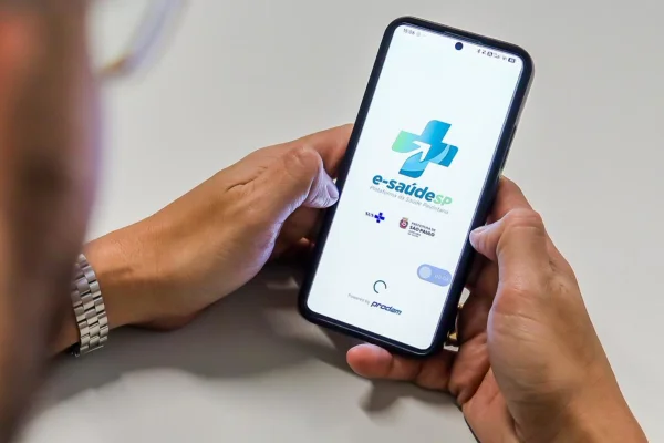 Aplicativo e-saúdeSP amplia acesso da população a teleconsultas