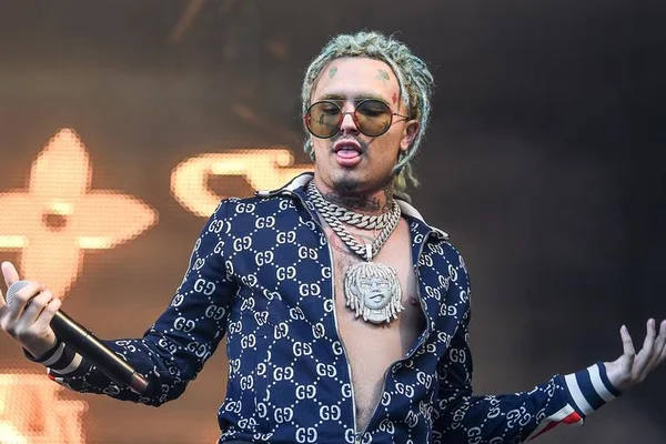 Lil Pump tem um conselho aos jovens: “Economizem dinheiro”