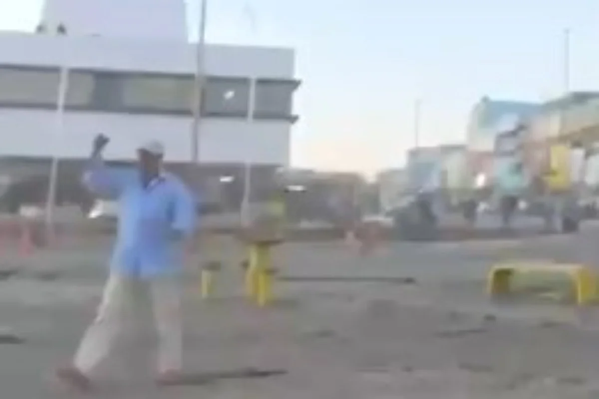 Homem visivelmente embriagado quase é atingido por hélice de helicóptero do CBMDF durante resgate aéreo emergencial na Cidade Estrutural, Distrito Federal