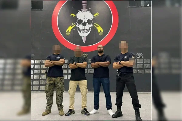 Policiais do Bope atrás de caveira