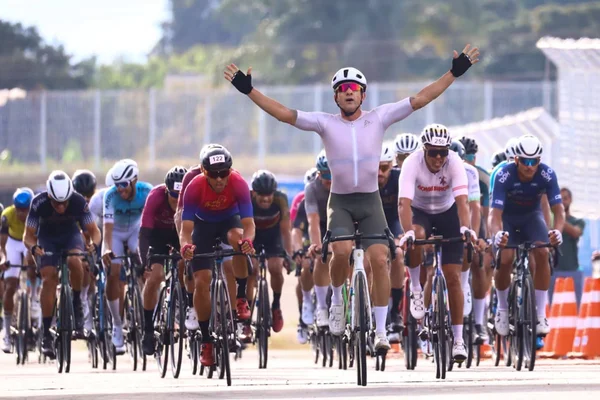 Veja cinco momentos que marcaram o Metrópoles Endurance Ciclismo