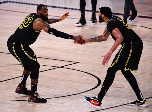 NBA: Lakers buscam 3 x 0 para colocar uma mão na taça; saiba onde assistir