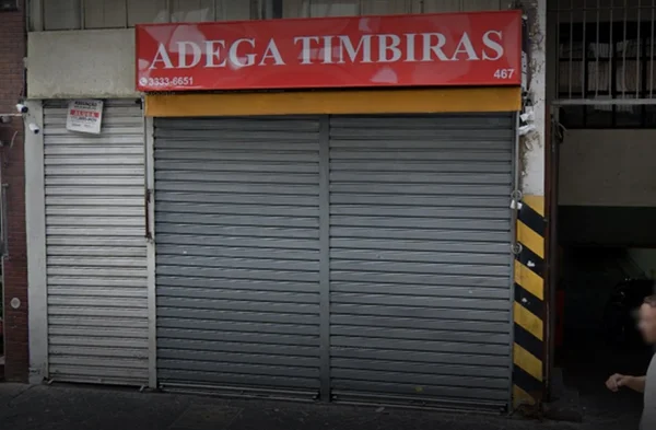SP: polícia flagra 3 crianças sendo torturadas nuas em loja de bebidas
