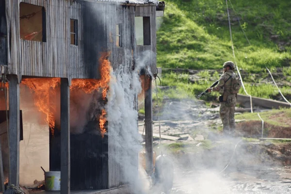 Imagens da operação da PF contra o garimpo ilegal no Rio Madeira (AM)