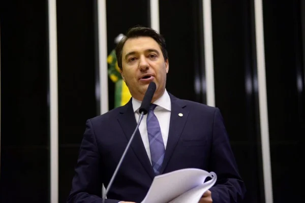 Ex-presidente do PL no Paraná rebate Moro em continuação de treta