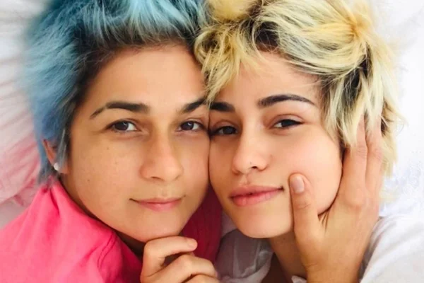 Nanda Costa e Lan Lahn posam fofas no Natal: “Amor que salva”
