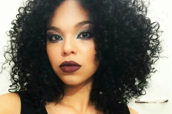 Universitária que estava desaparecida é encontrada no aeroporto