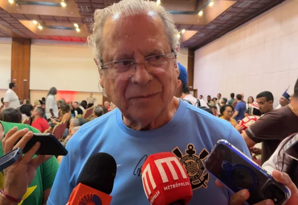 Dirceu comenta suposto convite de Vorcaro para o Master; vídeo