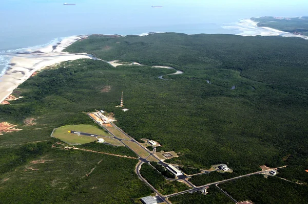 Foguete brasileiro explode durante lançamento na Base de Alcântara