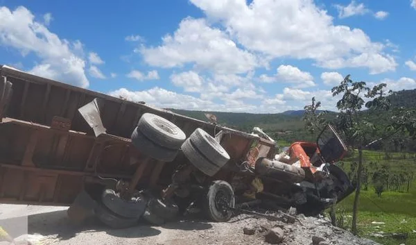 goias acidente via chapada