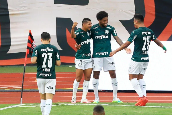 Palmeiras Luiz Adriano