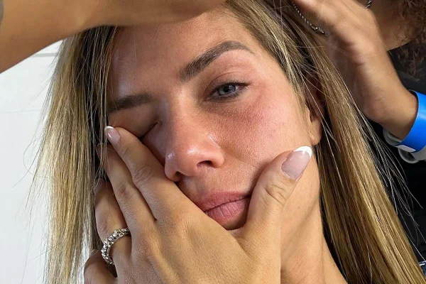 foto colorida do rosto de Giovanna Ewbank - metrópoles