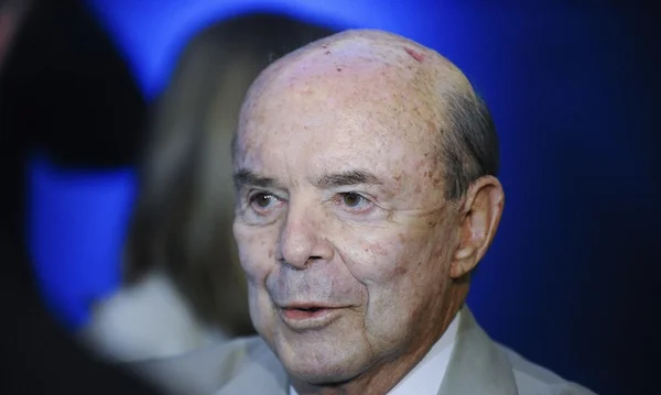 Imagem colorida do ex-governador do Rio de Janeiro Francisco Dornelles - Metrópoles